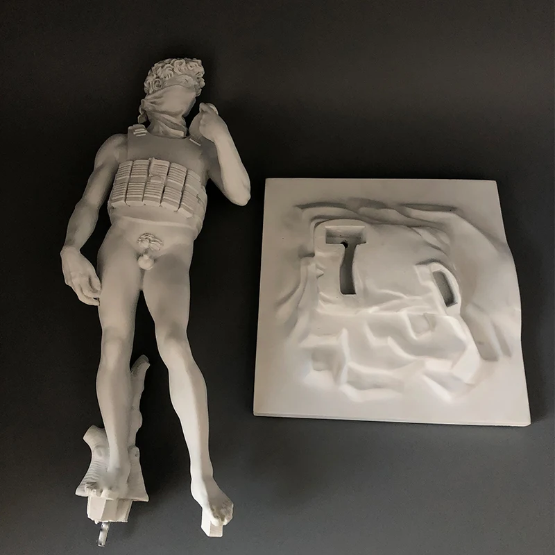 Бэнкси статуя самоубийца Давида декоративный персонаж скульптура уличное