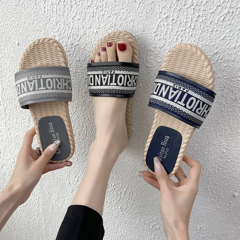 

Net red slippers women wear summer 2021 new casual and comfortable flat letter sandals fashion round head sandals