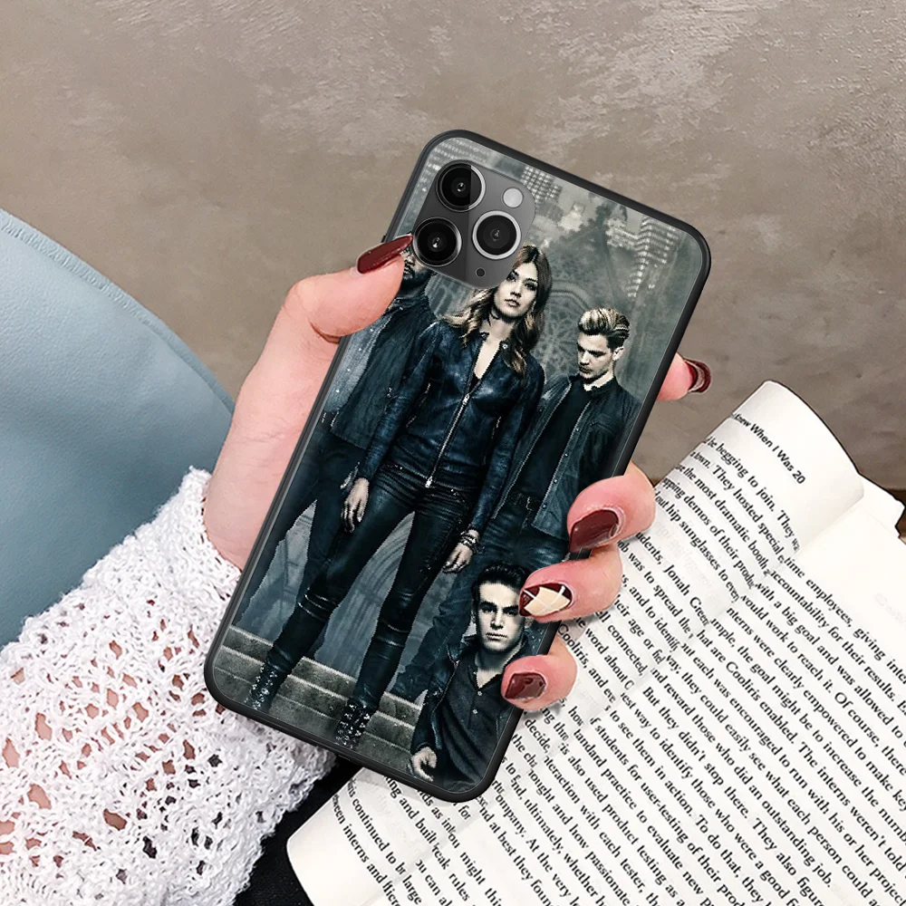 

temperde shadowhunters Phone Case For IPhone 5 5S SE 5C 6 6S 7 8 Plus X XS XR 11 12 Mini Pro Max 2020 black Hoesjes Fashion Cell