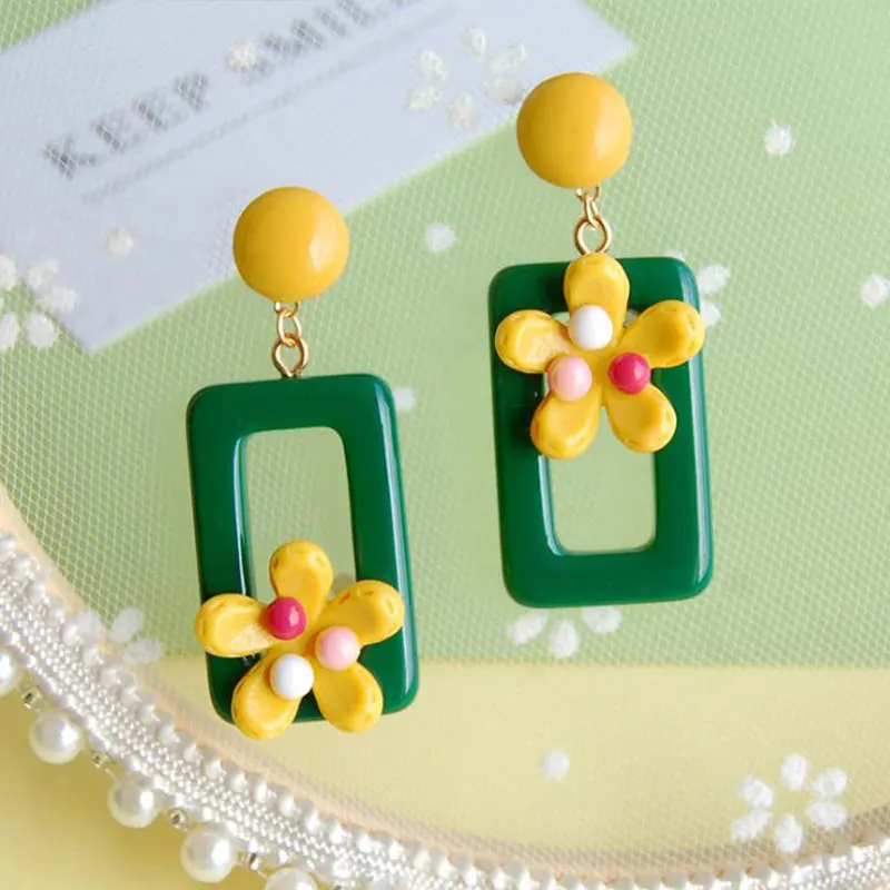 

Linmouge New Green Square With Yellow Flower Fresh Style Earrings For Women Geometic Aysmmetry Painting Girl Jewelry EF135