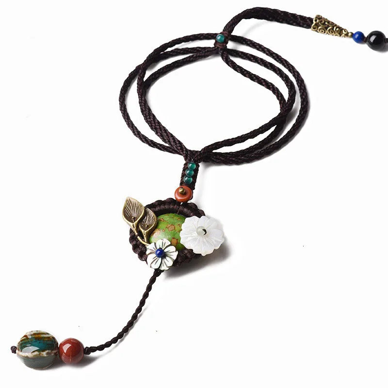 Длинное женское ожерелье ручной вязки из бронзового сплава с ракушками и цветами
