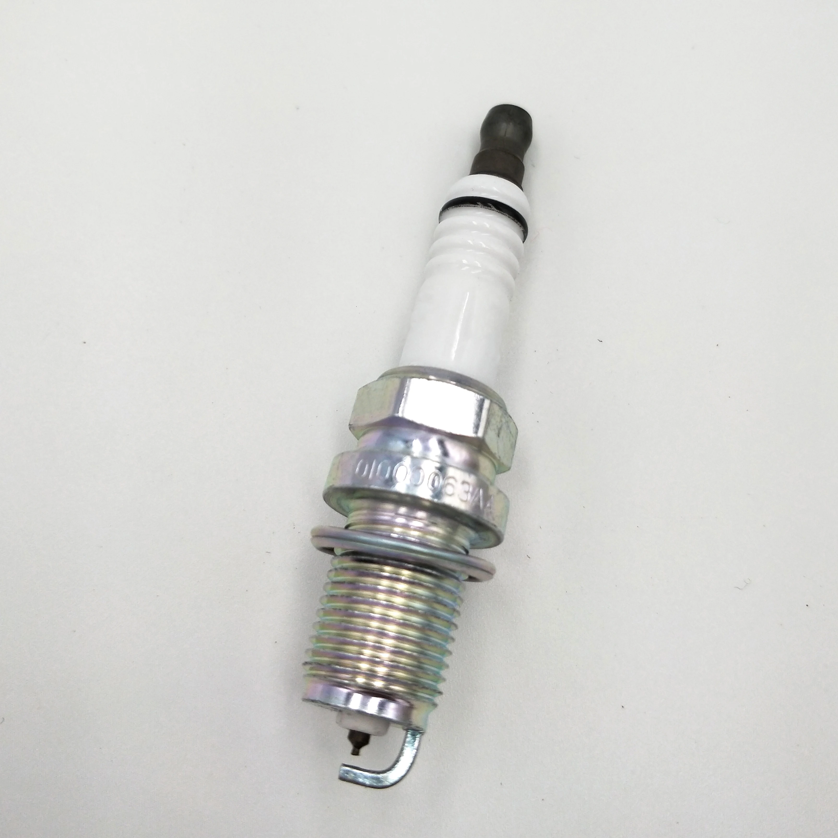 4 шт./лот PFR6Q 101000063AA иридиевая Свеча зажигания подходит для Volkswagen VW Golf Jetta Audi TT