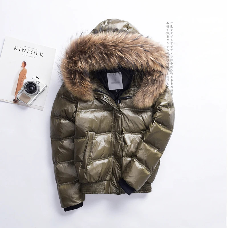 Женский толстый пуховик с капюшоном куртки на белом утином пуху зимние короткие