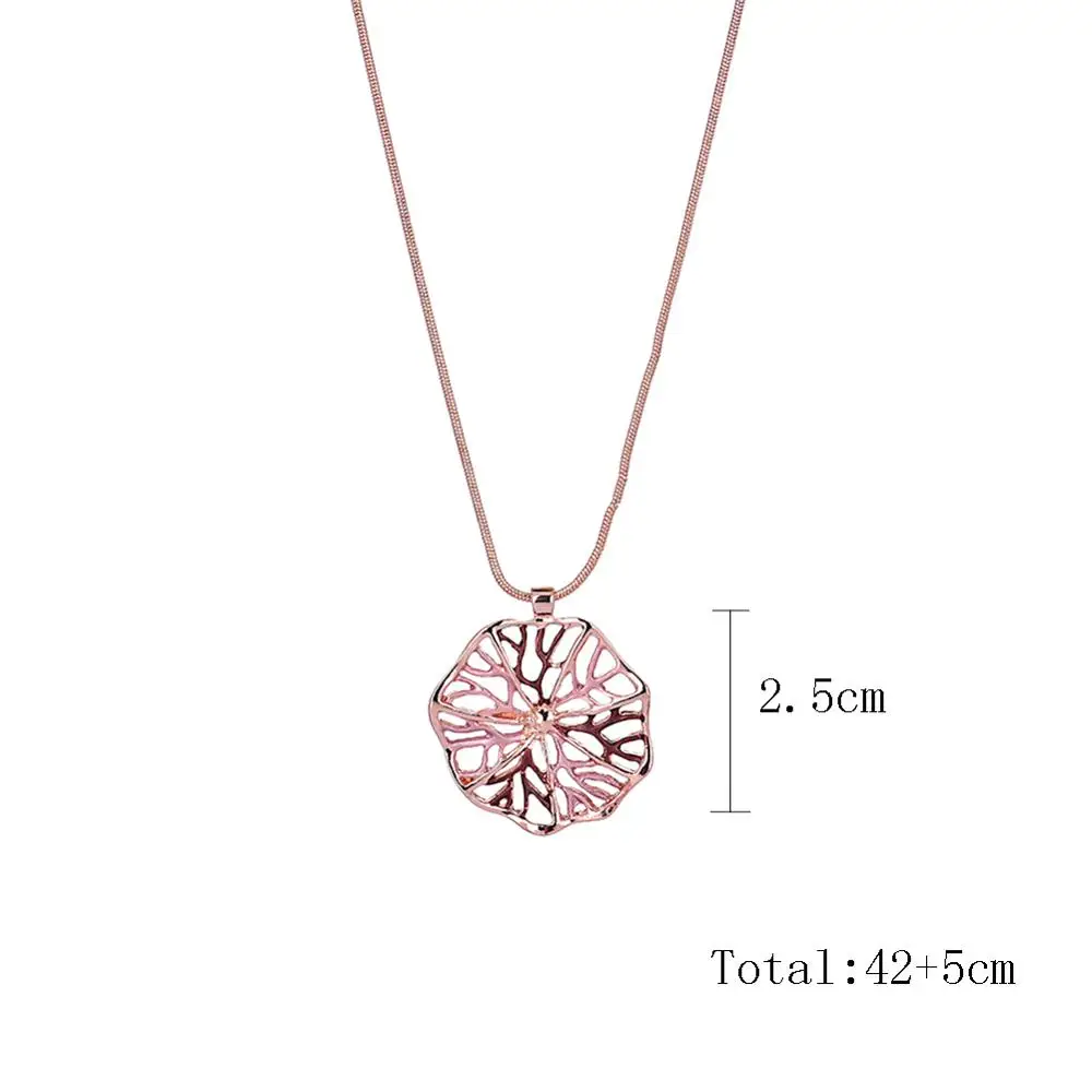 

New 2020 Summer Bohemia Hollow Charms Necklace Women Chokers for Lady women Necklaces Gift 2020 Hit Boho Necklace