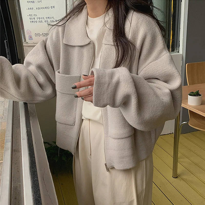 

Модный вязаный женский свитер с лацканами, осенний кардиган на молнии с большими карманами, женская зимняя теплая куртка для отдыха с длинн...