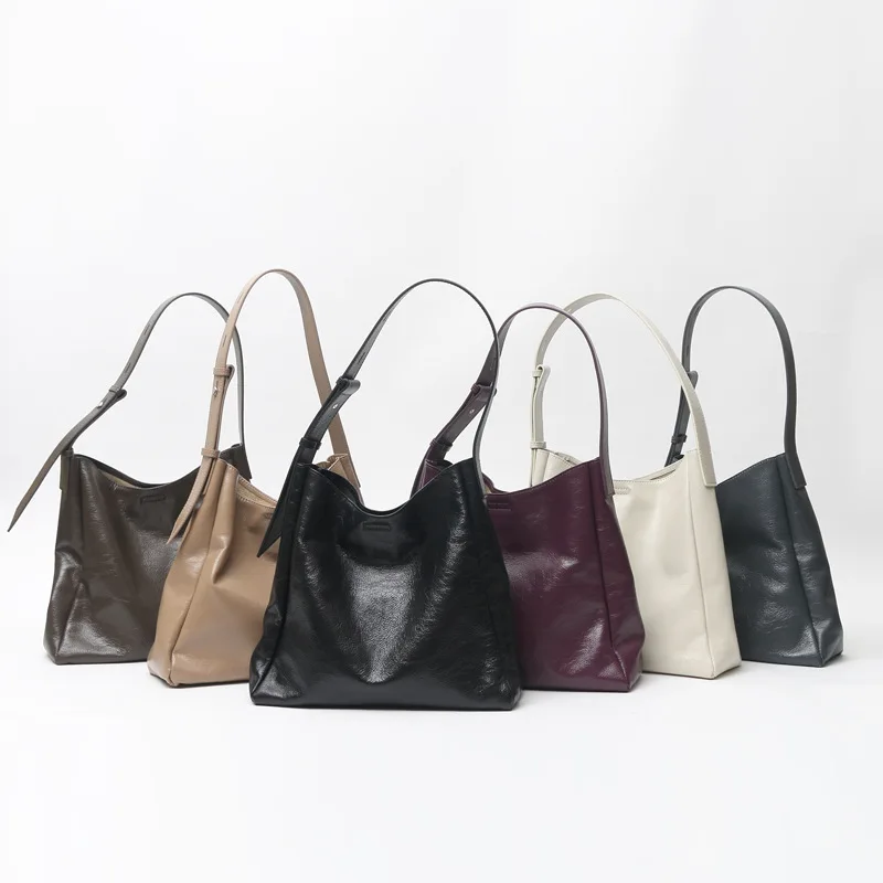 

Vintage Oil Wax Leather Women Shoulder Bag 2021 Genuine Leather Women Handbag Simple Casual Female Totes Purse Lady Armpit Bag