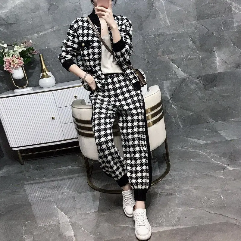 

Spring and Autumn New Small Fragrant Black and White Knitted Suit Women's Fashion Foreign Style Sweater Sports Casual Pants