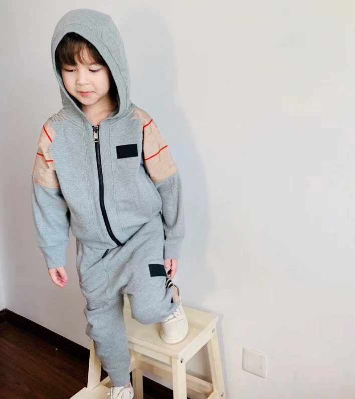 

Autumn and winter children's patchwork striped cotton zipper sweater HOODED JACKET + PANTS LEGGINGS sportswear suit
