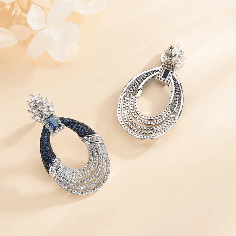 В европейском и американском стиле дизайнеров высокого ювелирные изделия