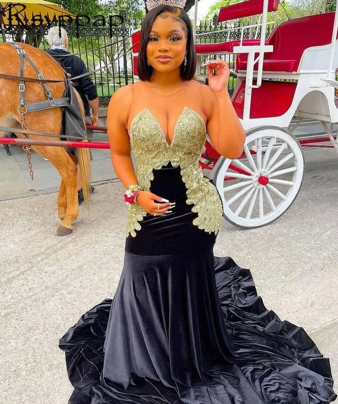 

Black Mermaid Long Prom Dresses 2021 Exquisite Gold Beaded Embrodery Sheer Top Velvet African Girl Prom Dress