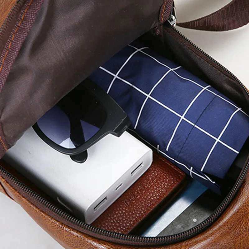 

Men Fashion PU Bag Concise Casual All-match Personality Shoulder Bag Portable Solid Color Travel Shoulder Bag