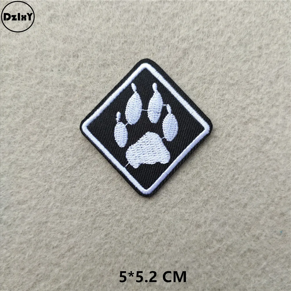 1-PCS-G-412 46 стилей на выбор) черно-белые нашивки с вышивкой для футболки с утюгом в полоску Одежда для Аппликации Наклейки для одежды значки - Цвет: 1-PCS-G-412