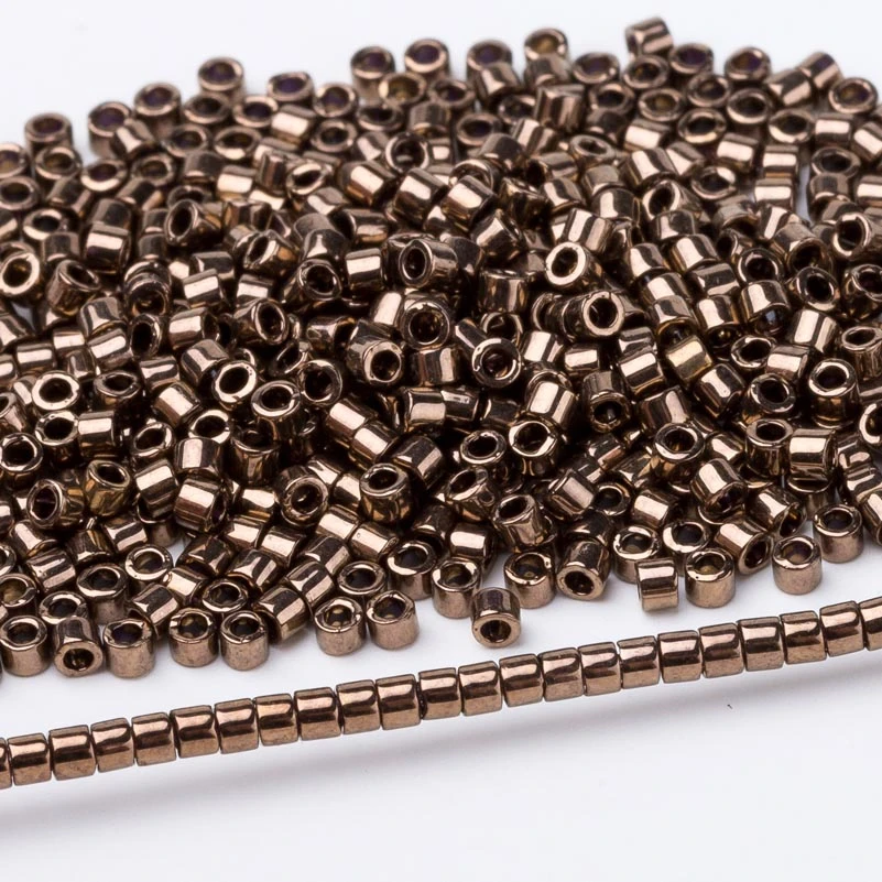 Taidian Miyuki Delica Seed Bead 11/0 для Broderie De Perles Francaises непрозрачный белый DB1-40 1,6x1,3 мм около 1000 штук - Color: miyuki-DB22