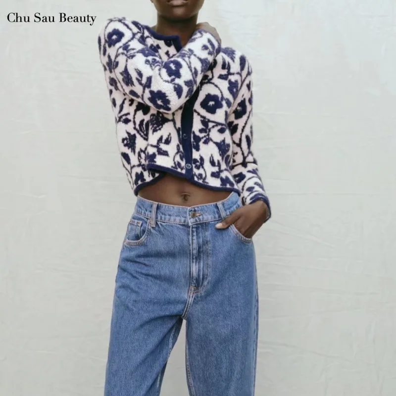 

New ZA Ladies Autumn Three-Dimensional Flower Jacquard Knit Cardigan Fashion Round Neck Single Breasted Long Sleeve Short Top