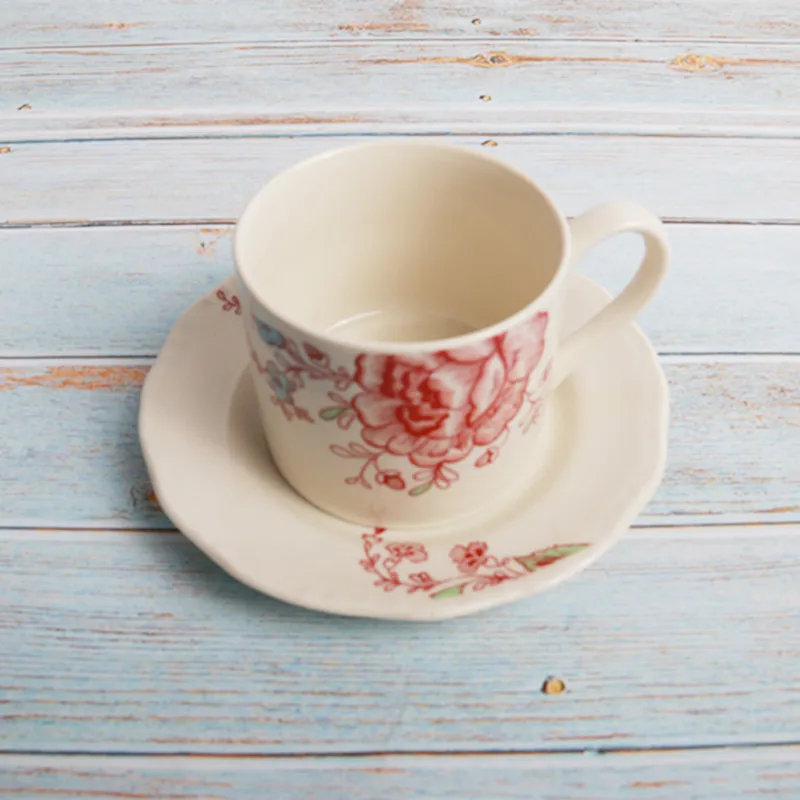 

European Style Luxury Home Office Afternoon Tea Cup and Saucer Traditional Ceramic Coffee Cup and Saucer Tasas De Cafe Household
