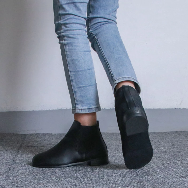 

Lzxgsj Black Chelsea Boots Women Pu Leather Ankle Boots Lady Simple Fashion Shiny Low Heel Booties Female 2021 New Spring Shoes