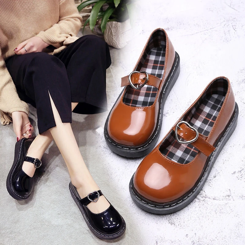

Lolita Shoes Heart Buckle Women Mary Janes Shoes Patent Leather Casual Shoes 2021 New Flat On Platform Shoes Girls Black ZH04