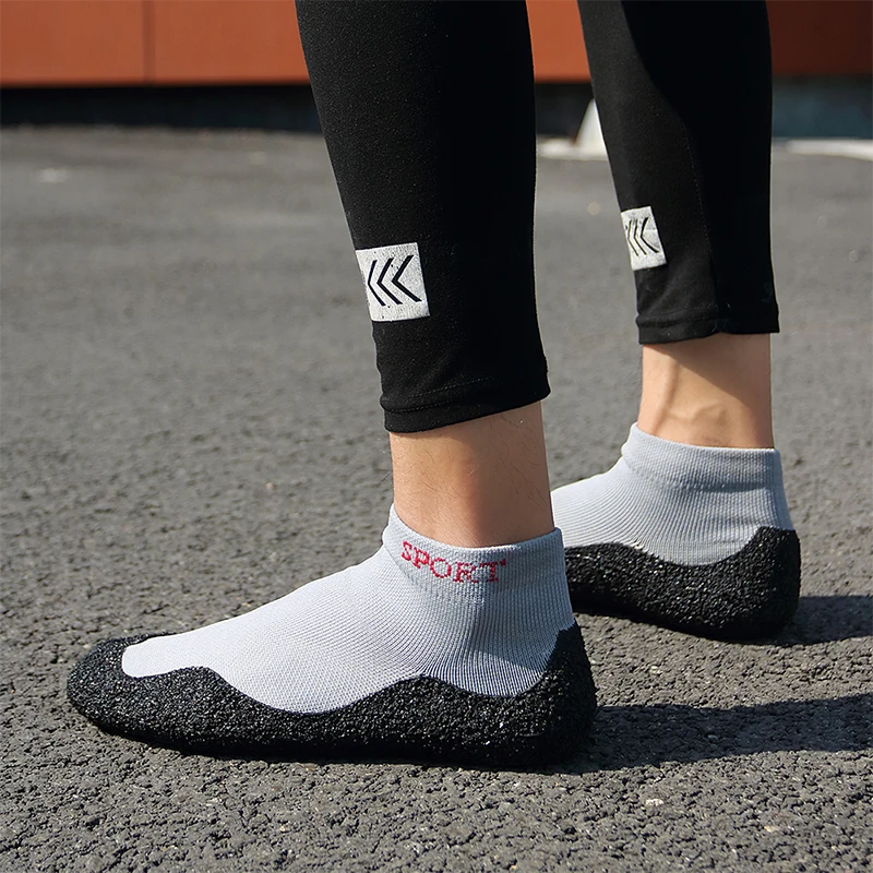 Men Women Indoor Fitness Yoga Shoes Breathable Mutifunction Walking Sneakers No-Slip Quick Dry Beach Water Shoes Size 36-46