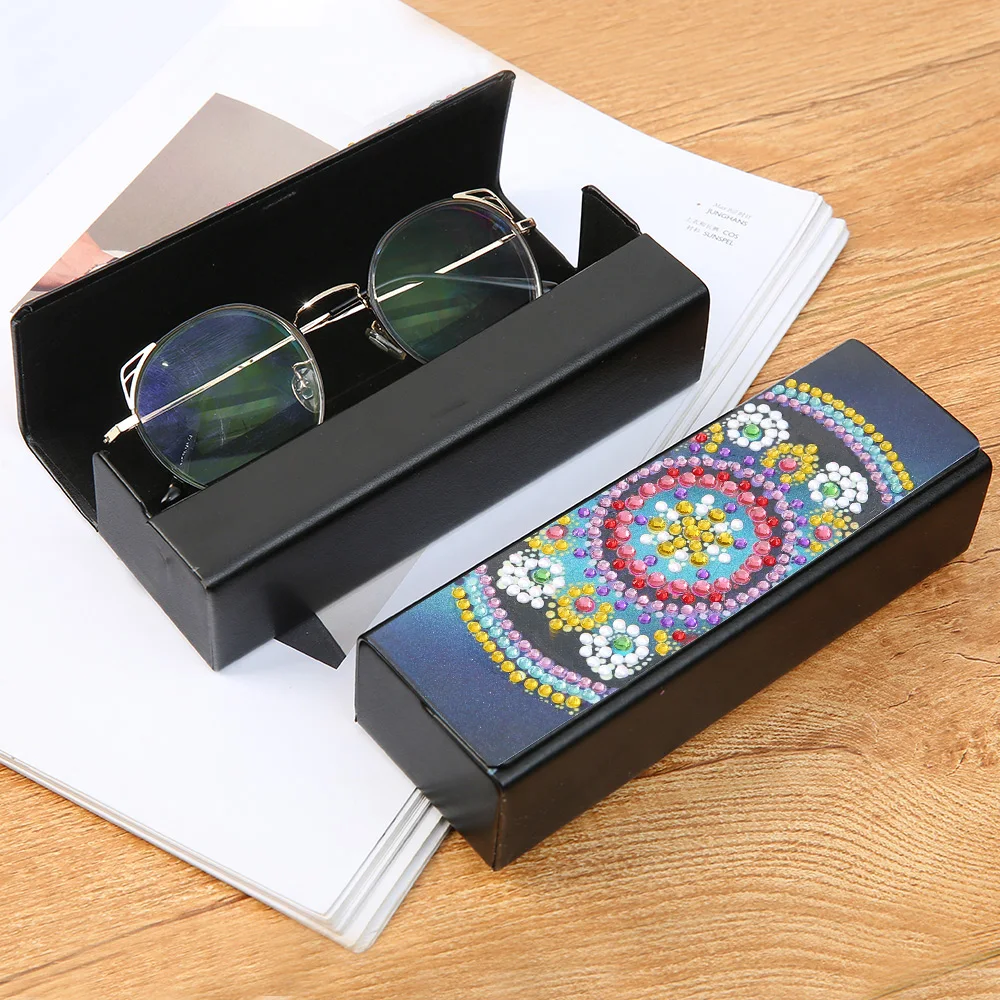 

Diamond Painting Glasses Casel DIY Diamonds 16X5.3X3.6 5D Painting with Glasses Box