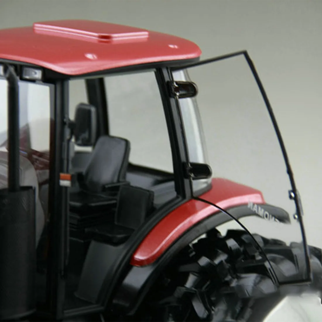 

1:18 Farm Tractor Movable Engineering Vehicle Alloy Car Model For Boys Kids Birthdaty Gifts 2020