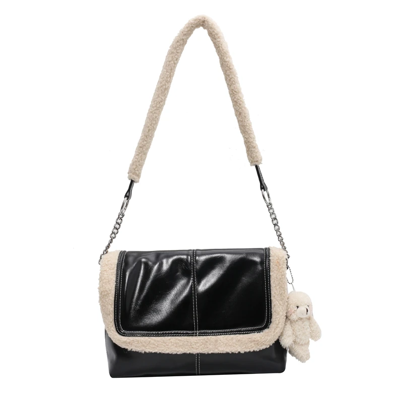 

Advanced lamb Plush bag women's 2020 new autumn and winter foreign style large capacity messenger bag versatile Tote Bag