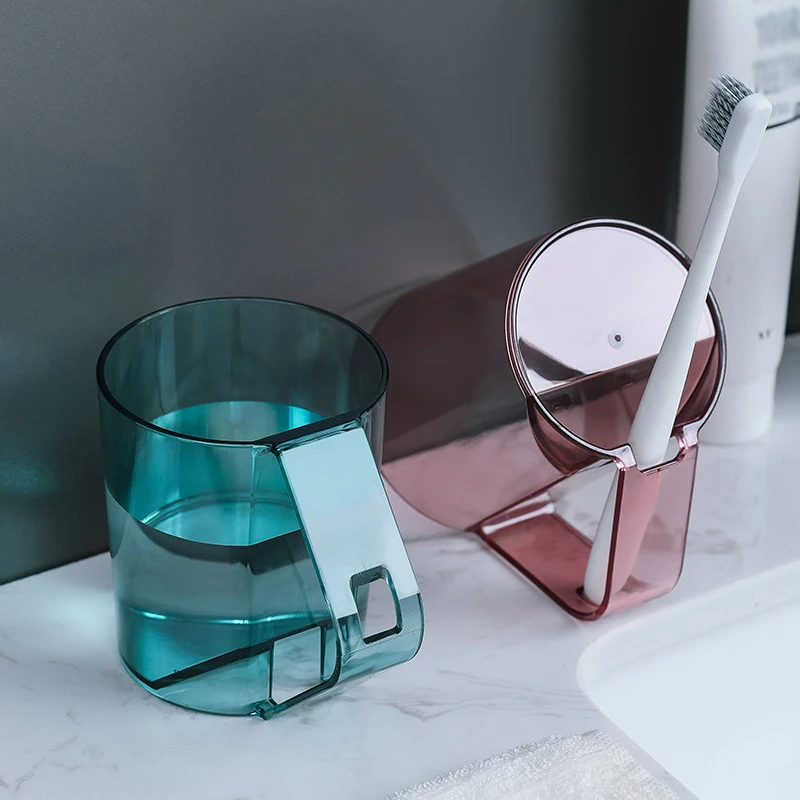 

1PC Tansparent Plastic Mouthwash Cup with Handle Can Be Inverted Portable Home Travel Toothbrush Holder Water Mug