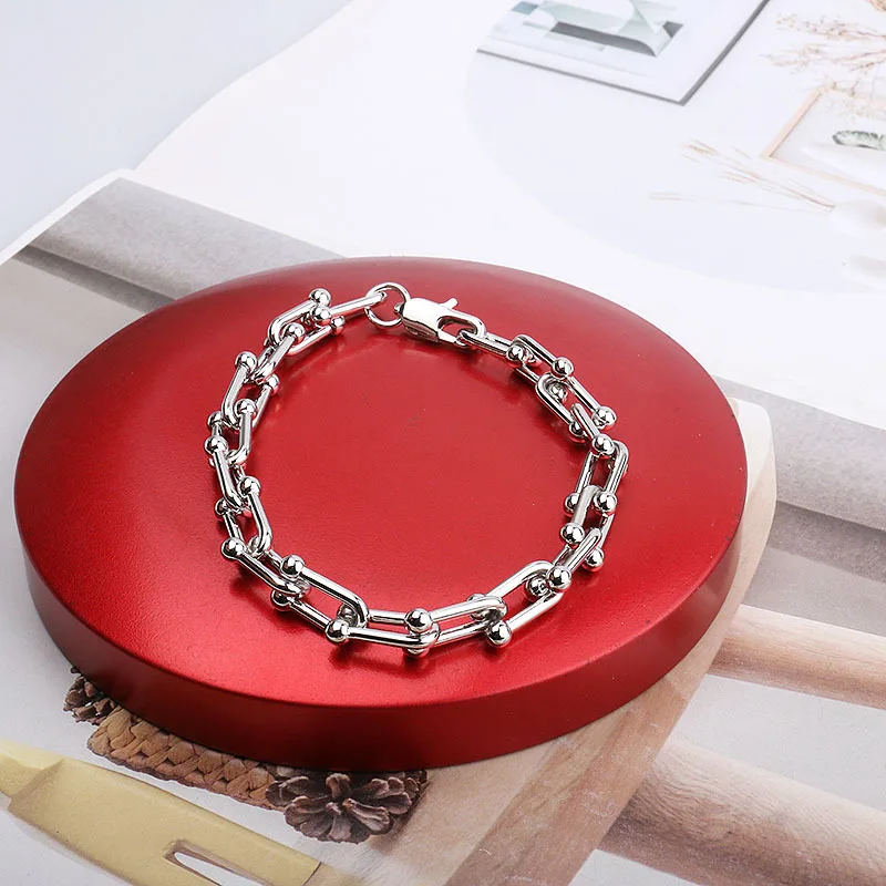 

The new fashion temperament contracted personality alloy necklace with her red jewelry wholesale