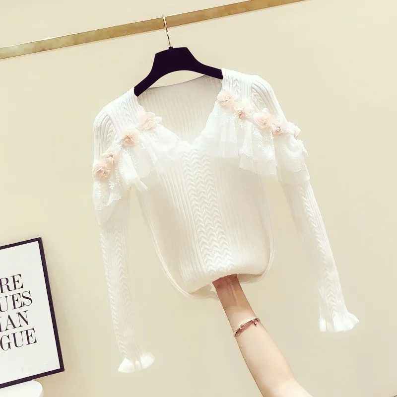 Autumn and Winter V Neck Sweater Women 2019 New Korean Lace Flower Decoration V-neck Long Sleeve Knitwear Blusas Femme | Женская одежда