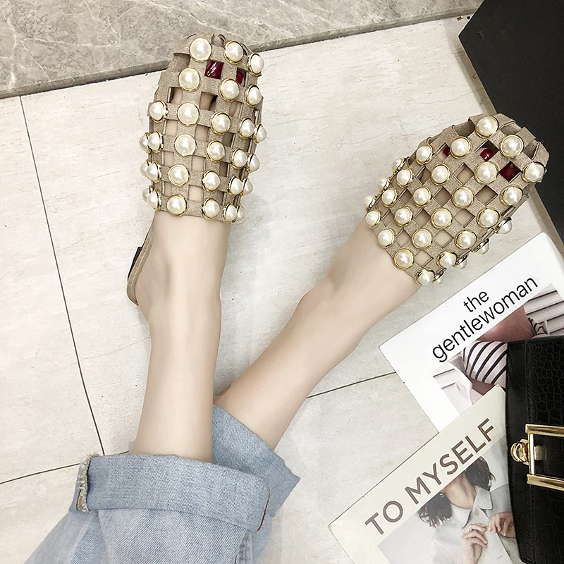 

Solid Rivet Pearl Beach Shoes Summer Flat Slippers Women Shoes Woman Low Heels Slides Hollow Slip on Ladies Shoes Pantufa Scarpe