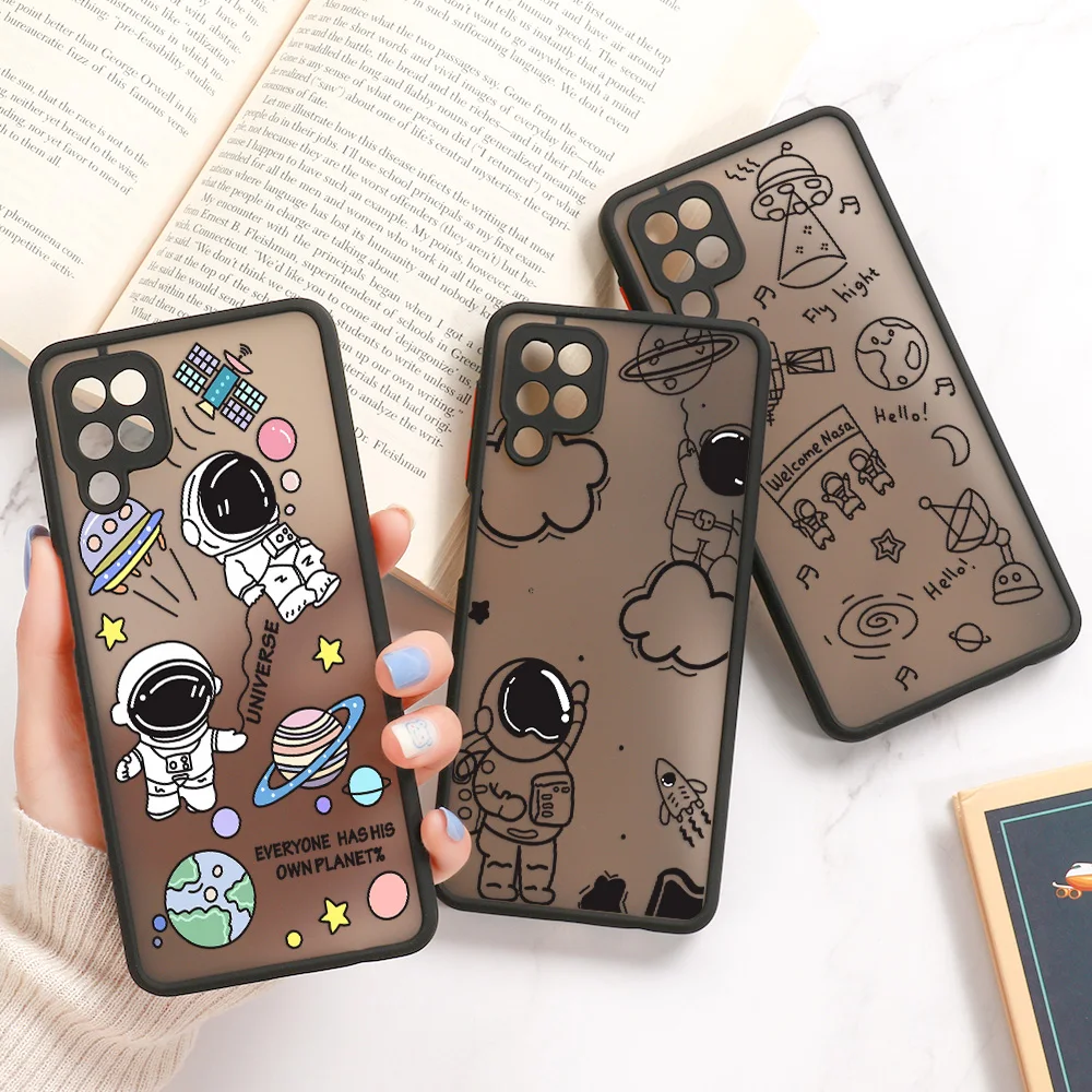 

Clear Case For Samsung A32 A12 A51 Case Silicone Fundas Samsung A52 A21 A21S A30 A31 A50 A70 A71 A72 M31 Cartoon Astronaut Cover
