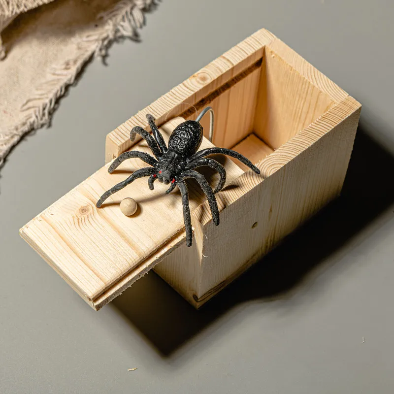 

ToyTime Spider Surprise Box Joke Fun Scare Prank Gag Gifts Kids Adult Toys Tricky Toy Scared Wooden Box Spoof Scary Little Bug