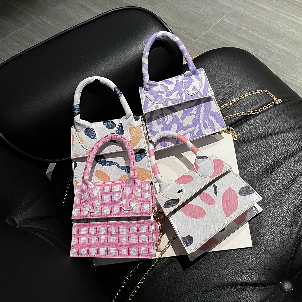 

Women Mini Tote Bag 2021 New Crocodile Pattern Flip Messenger Crossbody Bag Female Simple Shoulder Bag Small Square Lady Handbag