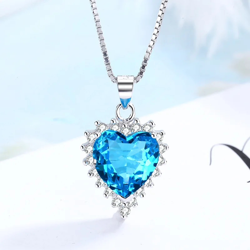 

HEARTART Heart Pendant Necklaces for Women Silver Crystals Valentines Day Jewelry Gifts for Women Party/Anniversary Day/Birthday
