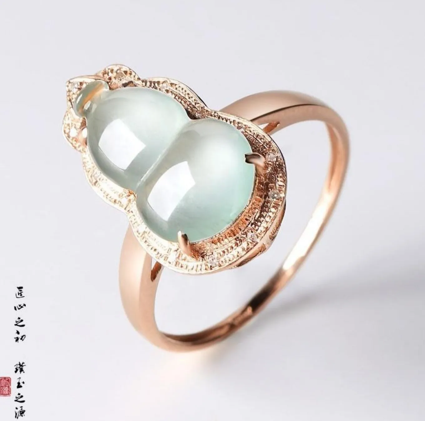 

Gold Flash Beauty S925 Sterling Silver Inlaid Ice-like Chalcedony Gourd Ring Open Mouth Bringing Good Luck and Wealth Open Ring