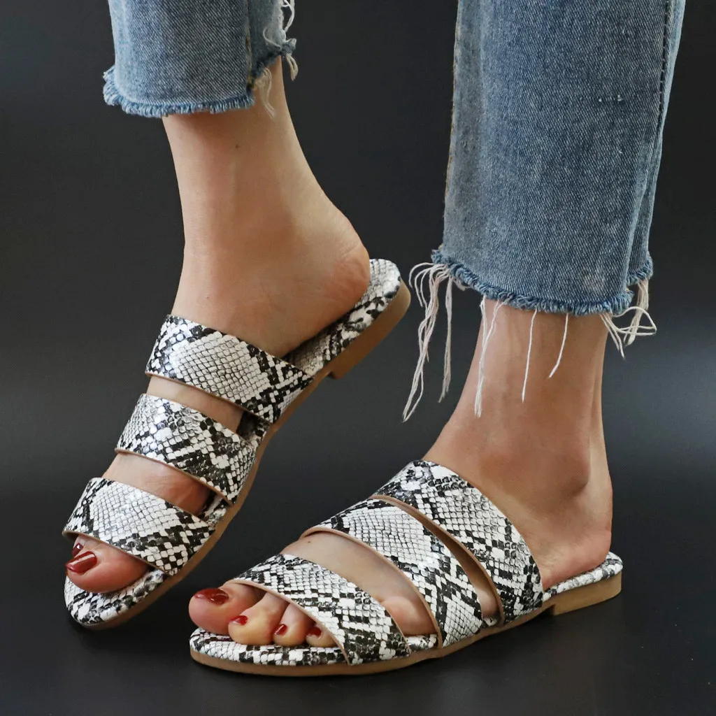 Женские шлепанцы на плоской подошве Летние повседневные дамские тапочки с