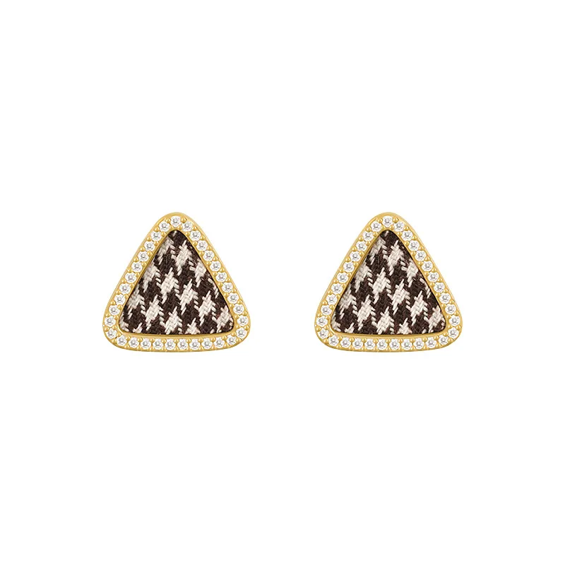 

Triangle earrings simple and simple style earrings temperament female net red high-end ear jewelry new trend