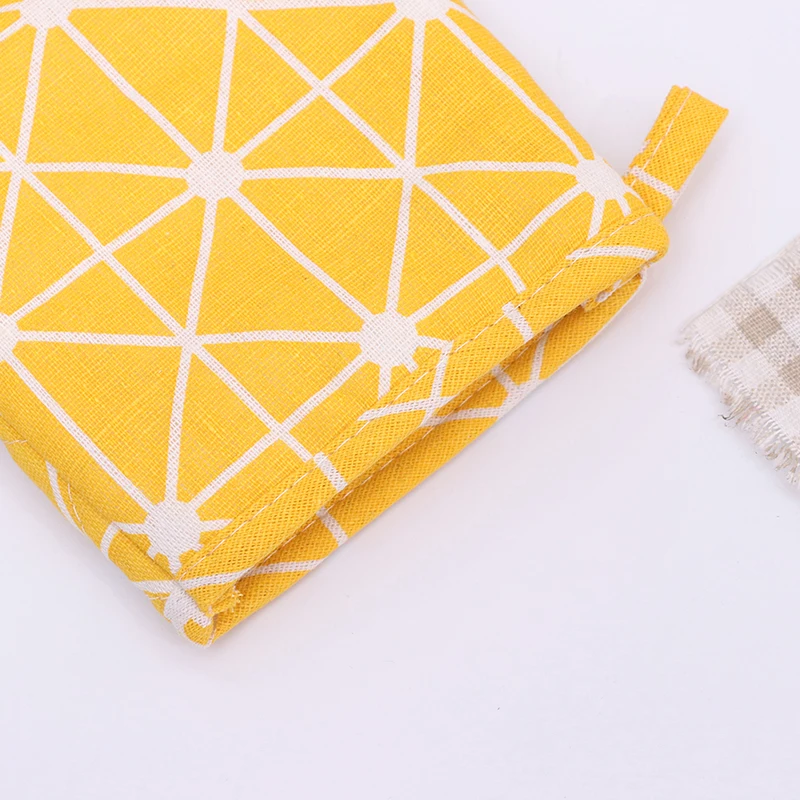 

Non-slip Cotton Fashion Kitchen Cooking Microwave Gloves Baking Oven Mitts