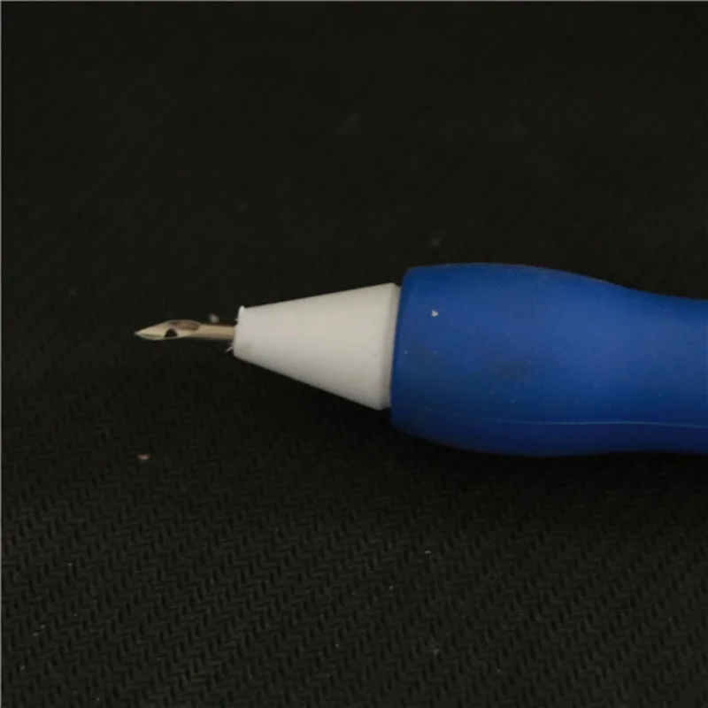 

Embroidery Pen Magic Embroidery Pen DIY Crafts Magic Embroidery Pen Set DIY 3 Interchangeable Punch Needle Sewing Accessories