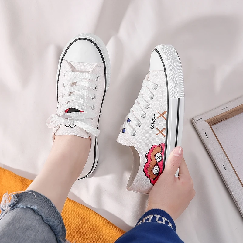 

2020 Spring And Autumn Low Top Canvas Women's Shoes Breathable Fashion Hand Painted Graffiti Casual Shoes Student Sports Shoes