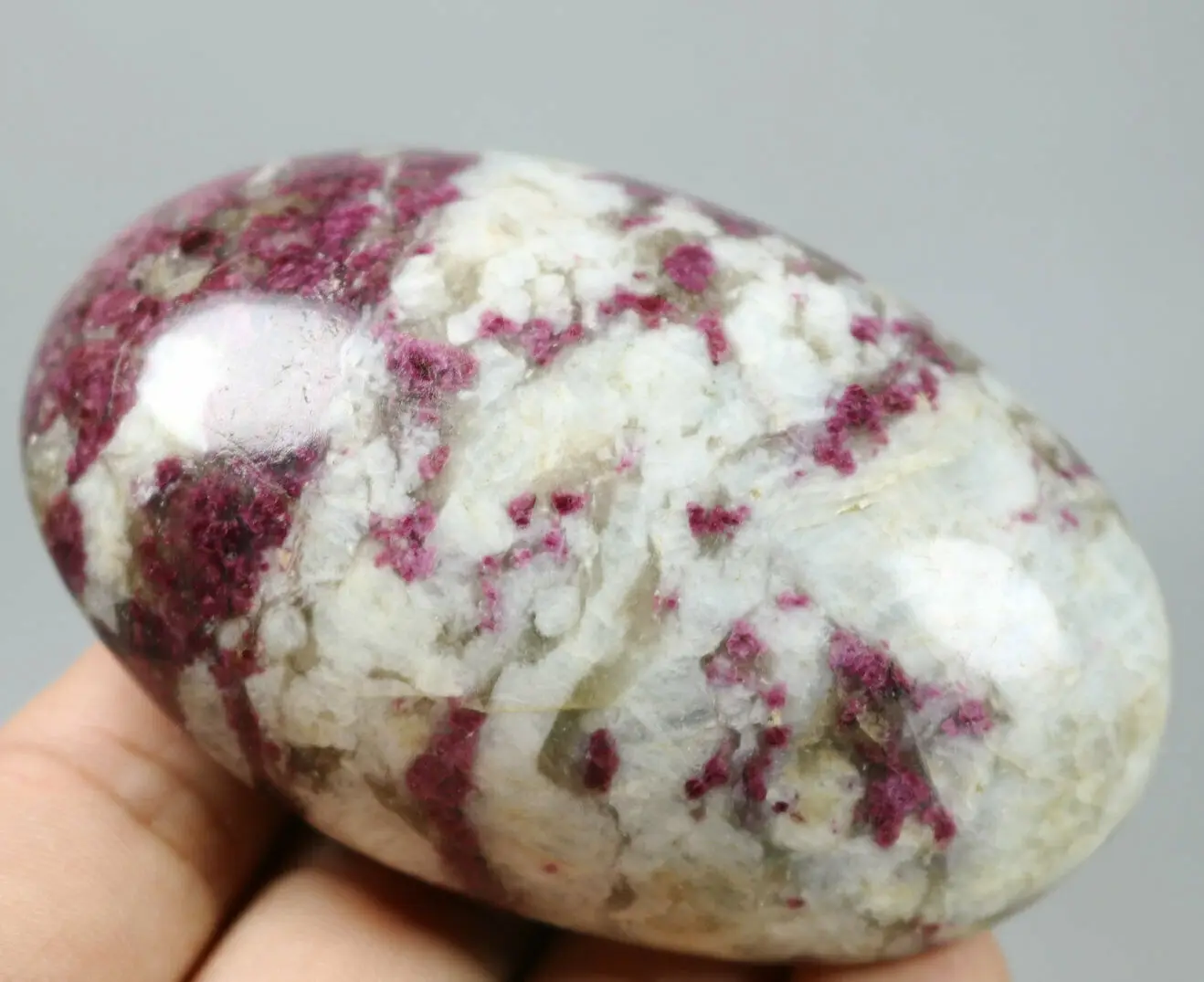 

Beautiful pink tourmaline play with natural Reiki healing gifts