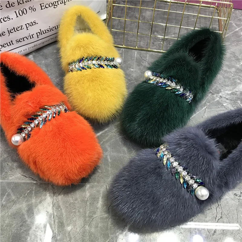 

2020 New Mink Fur Women Flats Winter Warm Fur Shoes Outside Loafers Espadrilles Rhinestone Decor Walking Flat Shoes Woman