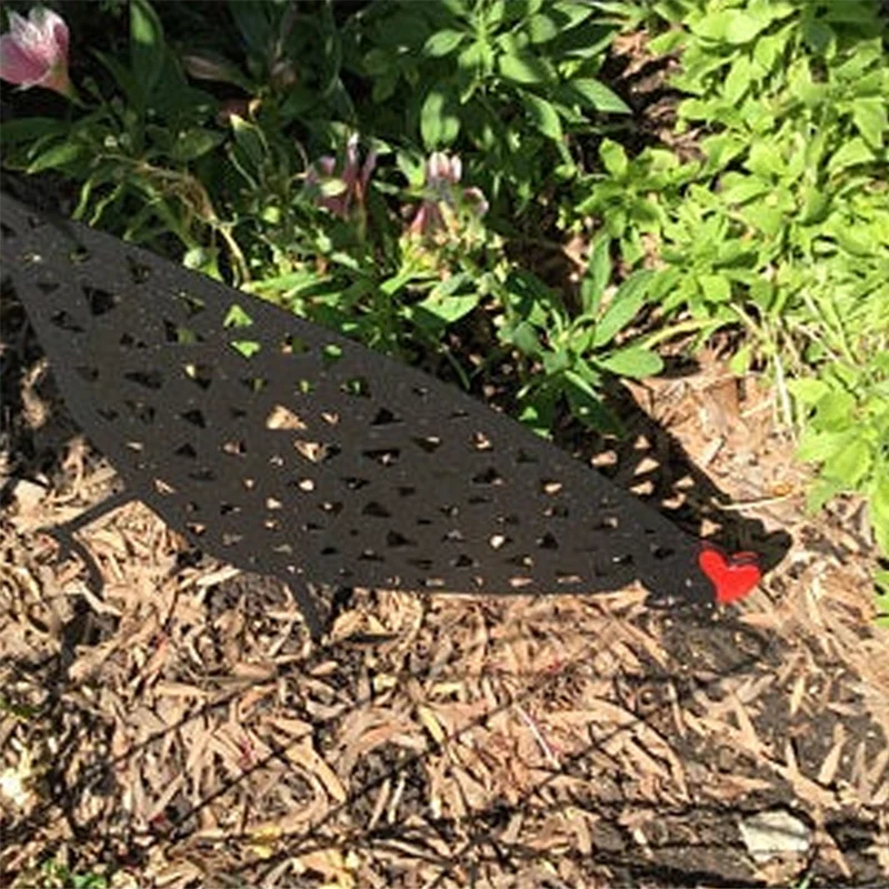 

Chicken Yard Art Garden Lawn Floor Decoration Ornament Hollow Out Animal Shape Decor PAK5