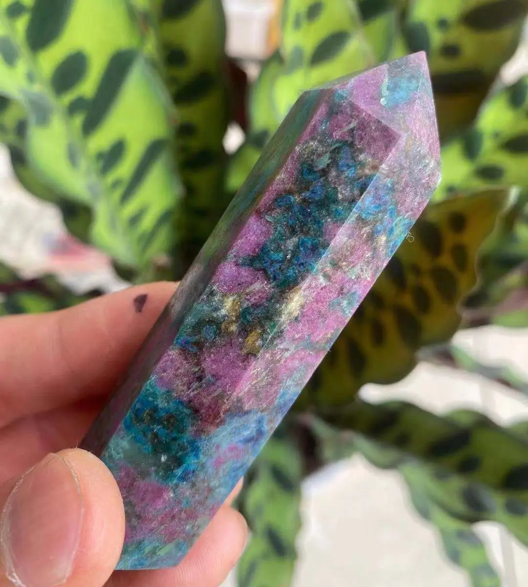 

Natural red-blue-green crystal quartz obelisk Reiki healing room decoration home decoration8-10cm