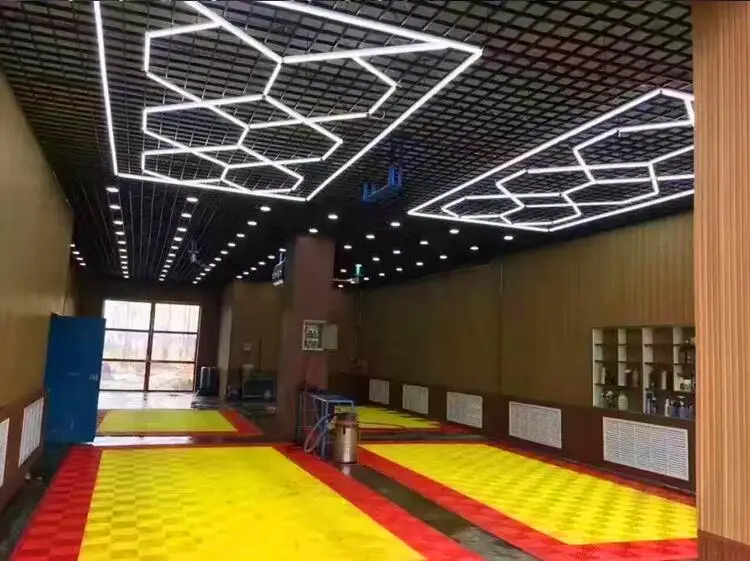 Фабричная лампа для украшения салона красоты| |