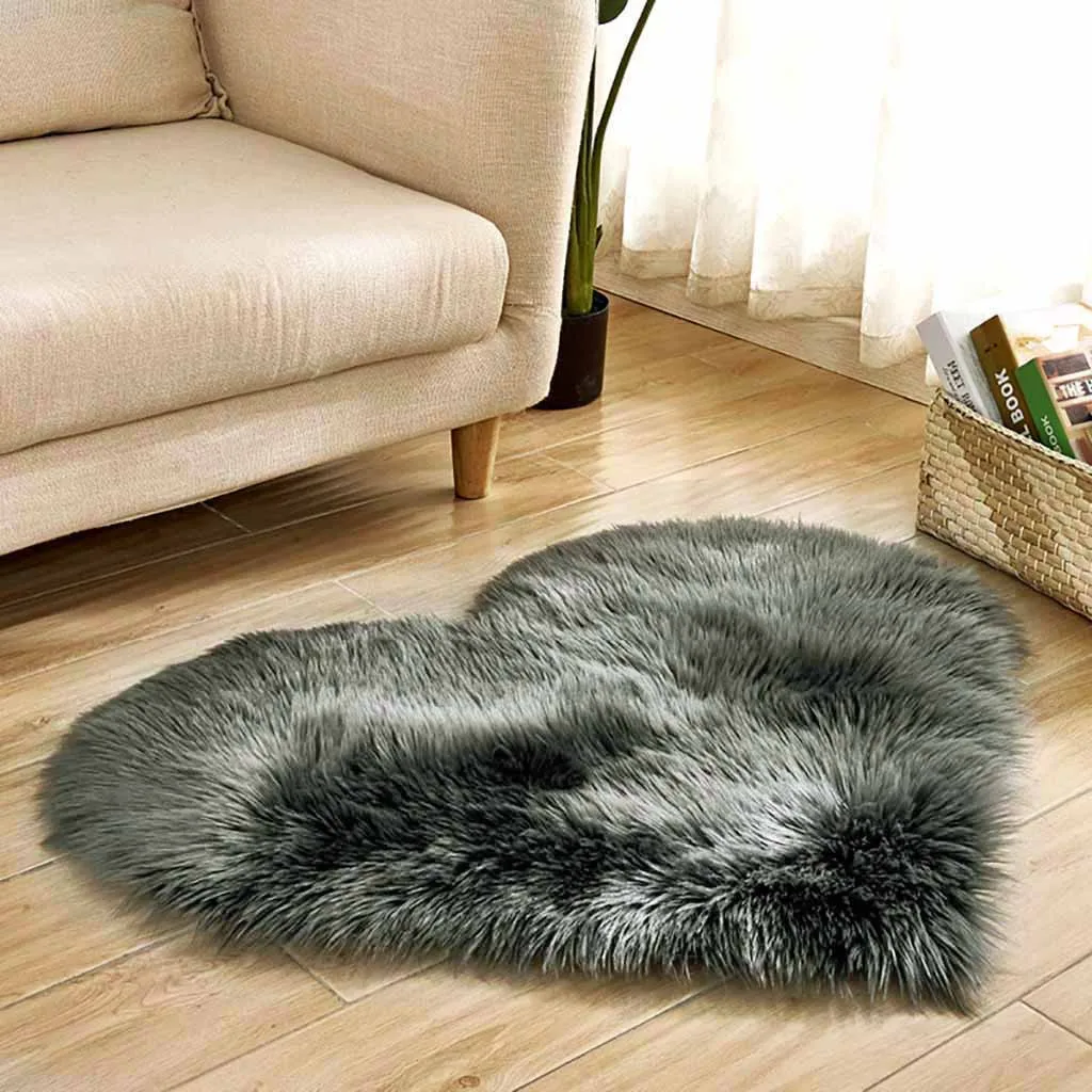 

Heart Shape Wool Rug Imitation Sheepskin Rugs Faux Fur Non Slip Bedroom Shaggy Carpet Mats Love Imitation Carpet Home Decor