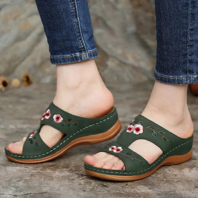 

Sandals Women 2020 Woman Slippers Flower Platform Colorful Ethnic Flat Shoes Woman Comfortable Casual Fashion Sandals Female