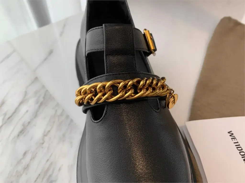 

Krazing Pot cow leather round toe slip on flats platform women summer shoes Golden fastener chain increasing casual shoes L07