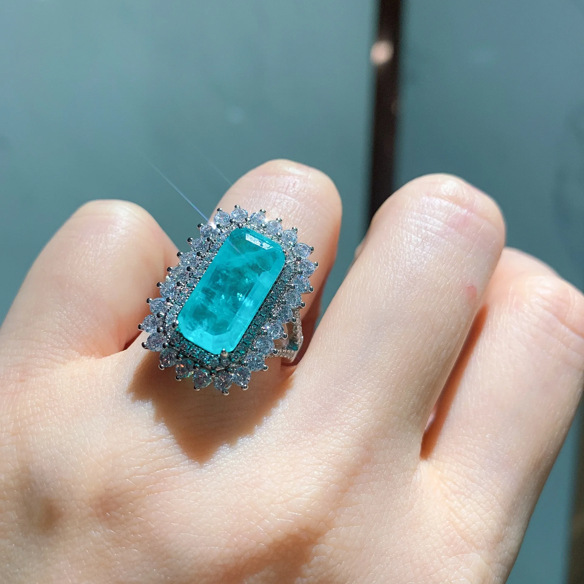 

Megin D White Gold Luxury Crystal Square Stone Vintage Boho Bague Rings for Women Wedding Couple Friends Gift Fashion Jewelry