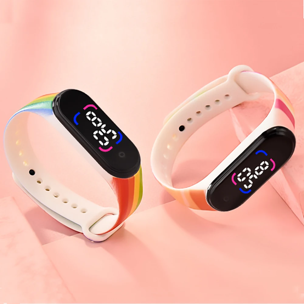 

Модные спортивные часы, сенсорные цифровые детские часы, водонепроницаемость 50 м, тонкие, красочные, для студентов, девочек, мальчиков, цифр...