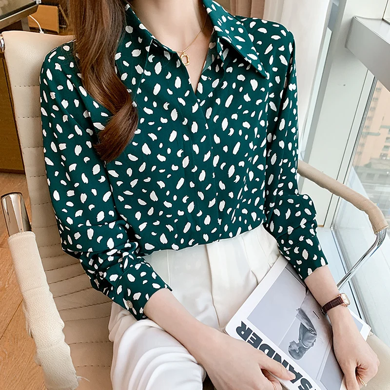 

Chikichi 2021 Spring and Autumn New Style Korean Fashion Lapel Chiffon Printing Loose Ladies Long-sleeved Button Bottoming Shirt